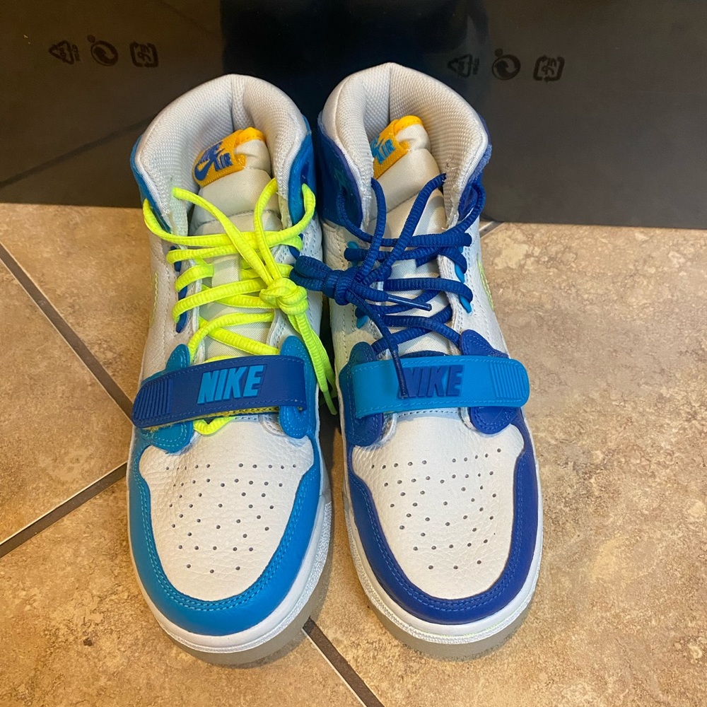 Nike air Jordan Legacy boys shoes